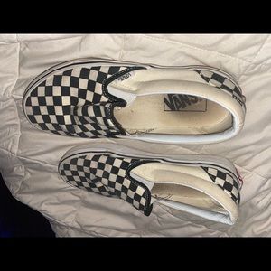 woman’s checkered vans